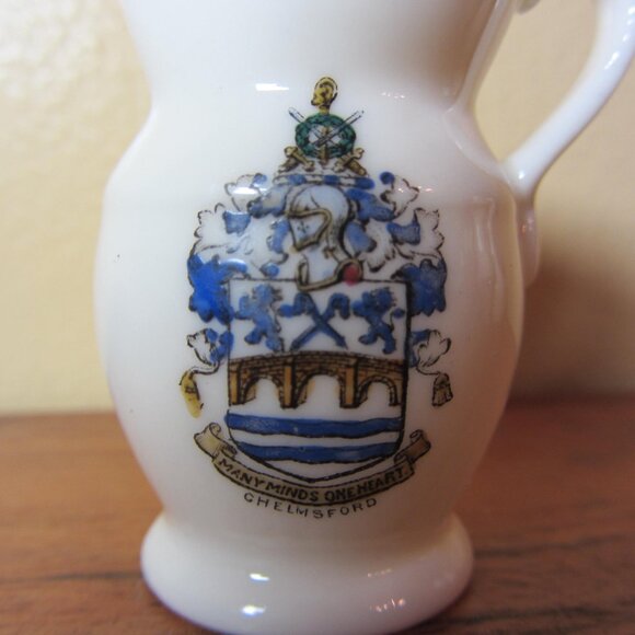 W.H. Goss crested heraldry china vintage Chelmsford (GC078 Grace) - Picture 4 of 8